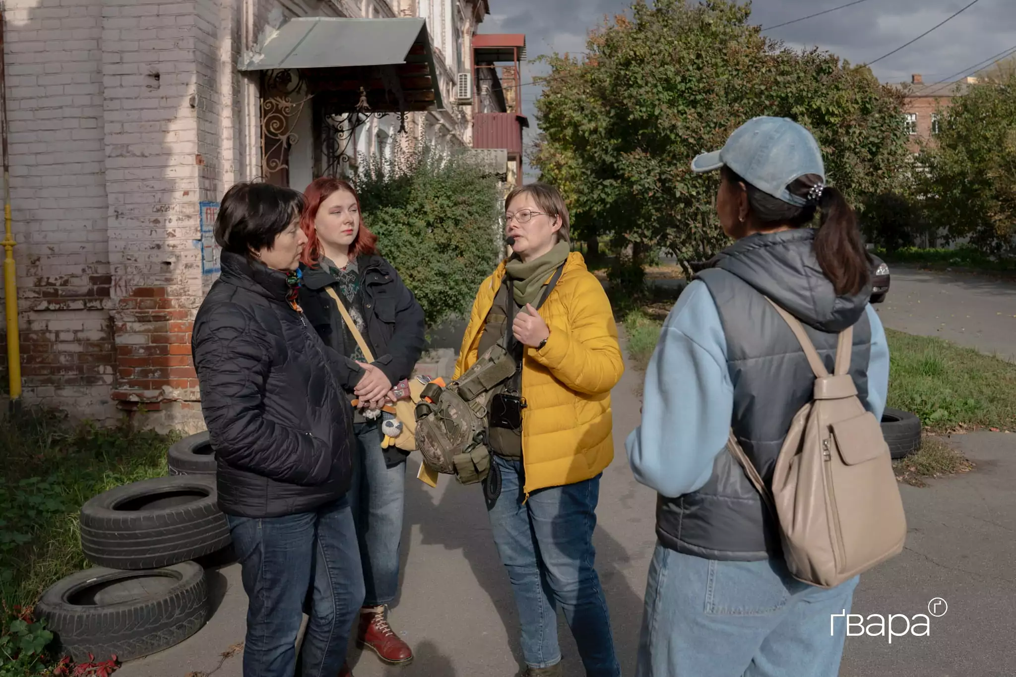 Екскурсія Олександри Воскобойник вулицею Міхновського у Харкові