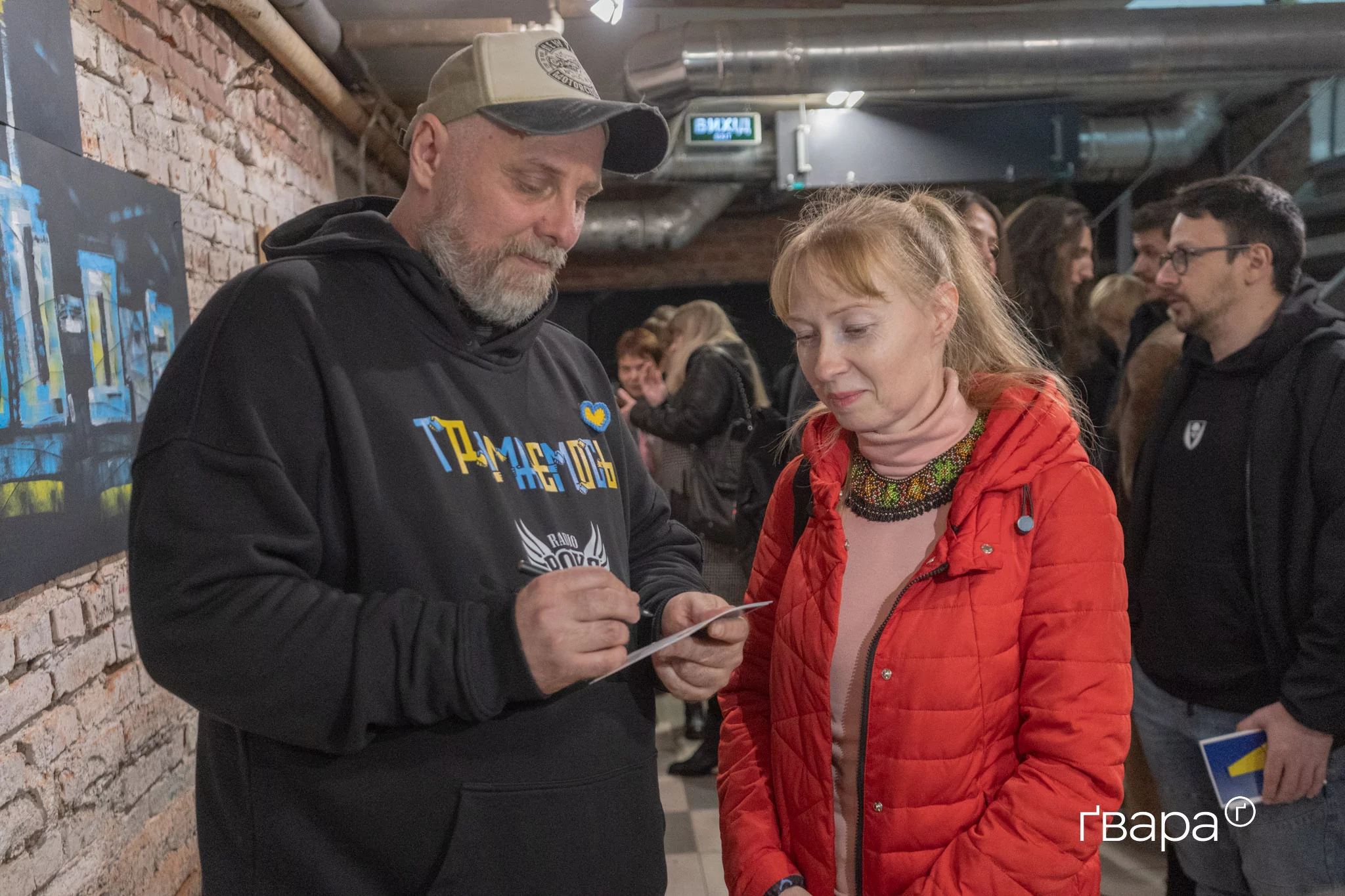 зображення до посту: «Це мої роздуми про Харків»: У місті відкрилась графічна виставка Нікіти Тітова — фото