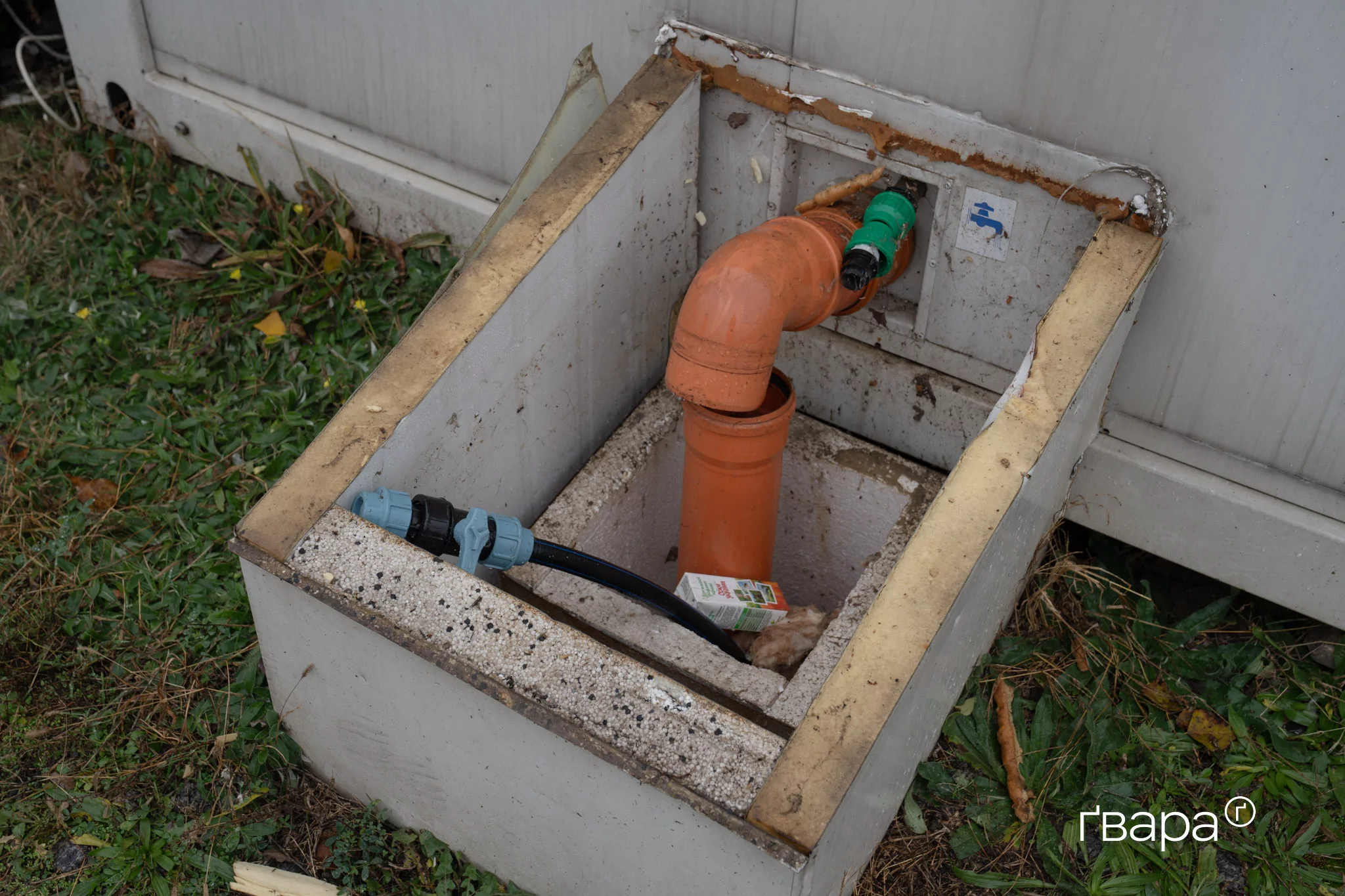 зображення до посту: Демонтаж модульного містечка для ВПО у Харкові: раптовий для мешканців, довгоочікуваний для посадовців. Розбираємося в ситуації