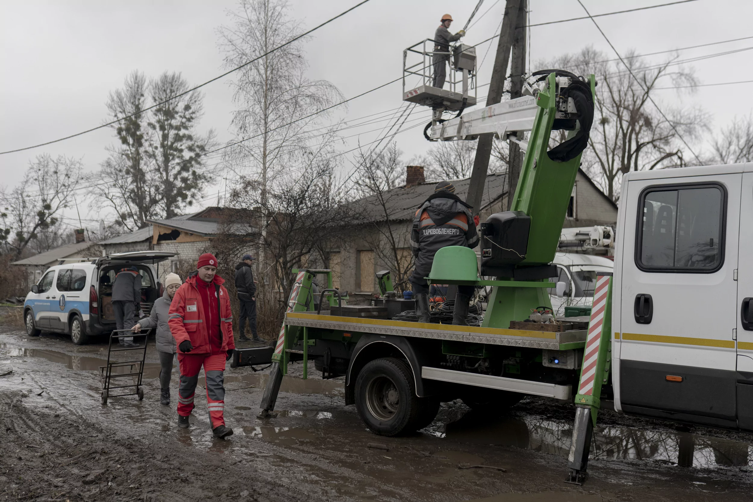 Electricians repair broken power lines after Russian attack on Kharkiv