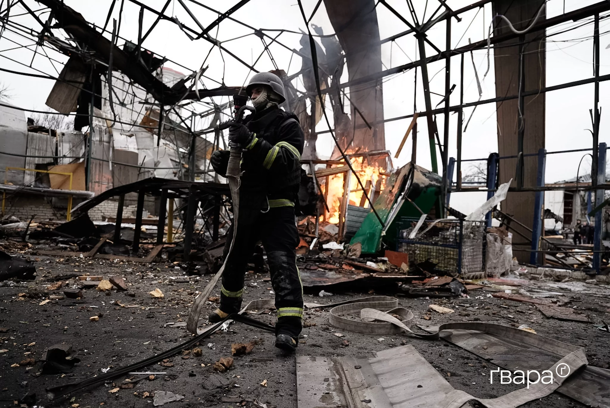 зображення до посту: Унаслідок російської атаки у Харкові зруйноване цивільне підприємство