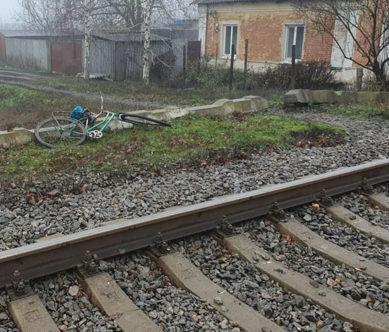 У Харківській області потяг на смерть збив літню жінку