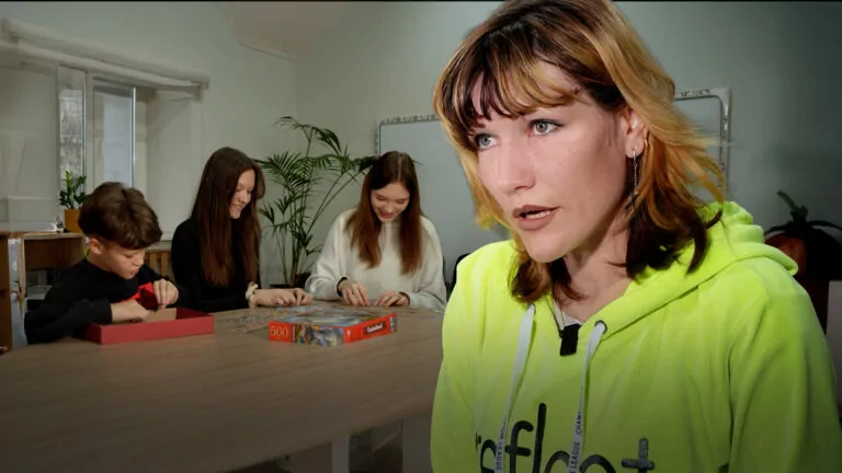 «Не бачу сенсу кудись виїжджати»: як сім’я з Борової знайшла себе в Пісочині