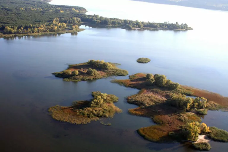 Російські війська вдарили по Печенізькому водосховищу на Харківщині