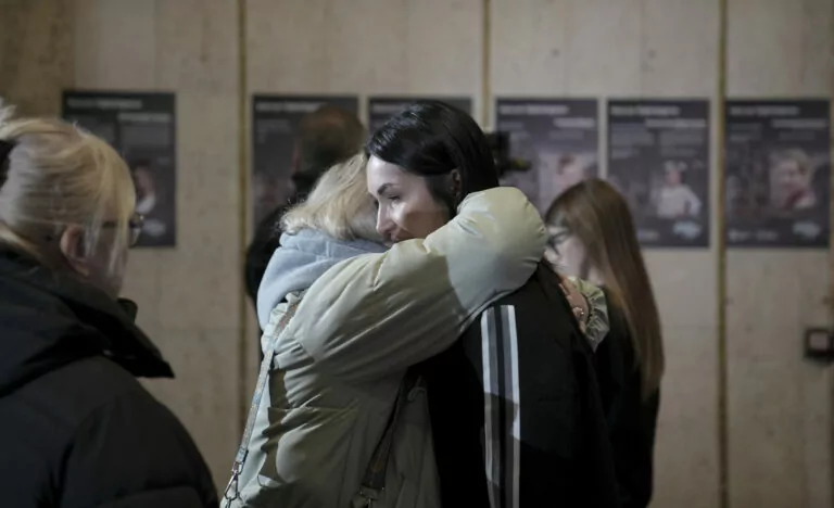 “Whole world must see it.” Exhibition in memory of children Russia killed opens in Kharkiv