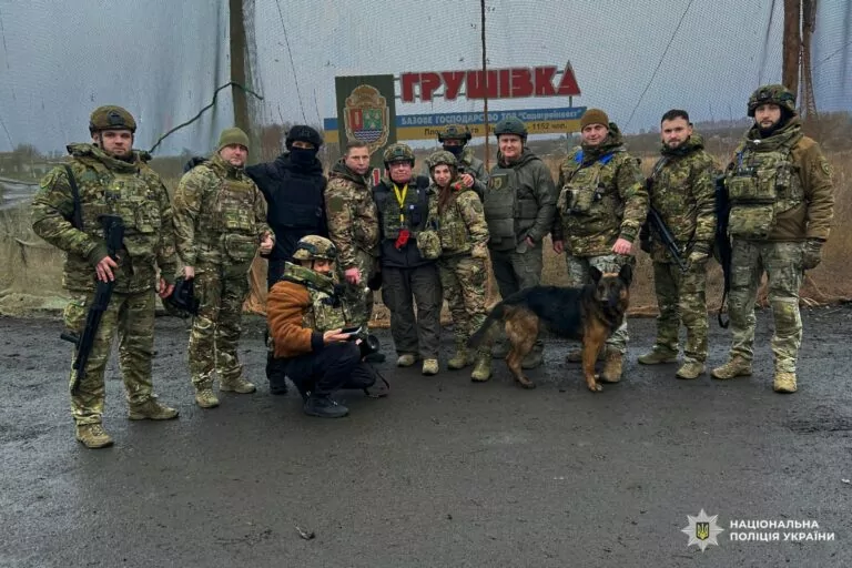 US philanthropist Howard Buffet visited frontline settlements near Kupiansk 