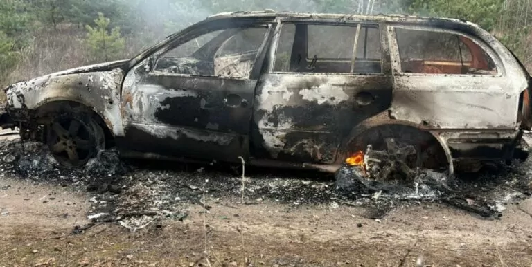Росіяни завдали удару по авто в Золочівській громаді: є загиблий