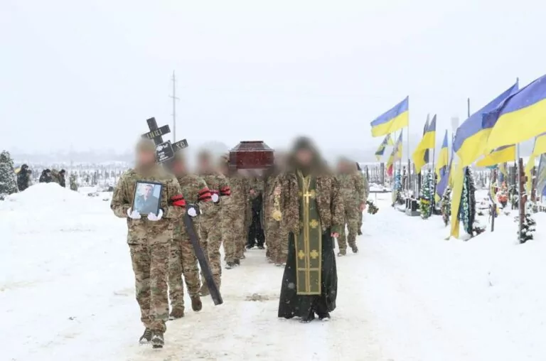 У Харкові попрощалися із загиблим поліціянтом Денисом Жуковим