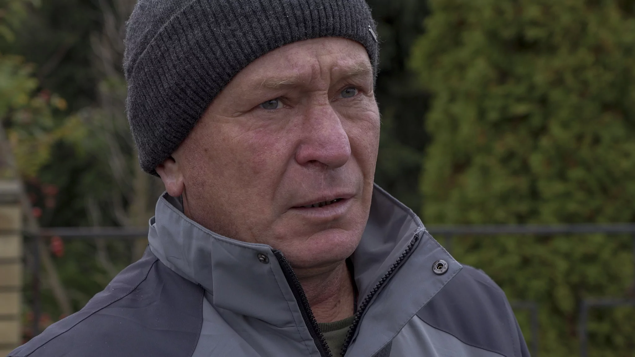 Oleksandr, a local resident of Kozacha Lopan. Slatyne, October 2025 / Photo: Polina Kulish, Gwara Media