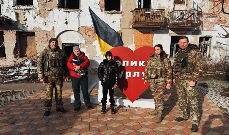 З Великобурлуцької громади евакуювали сім’ю з дітьми та котом