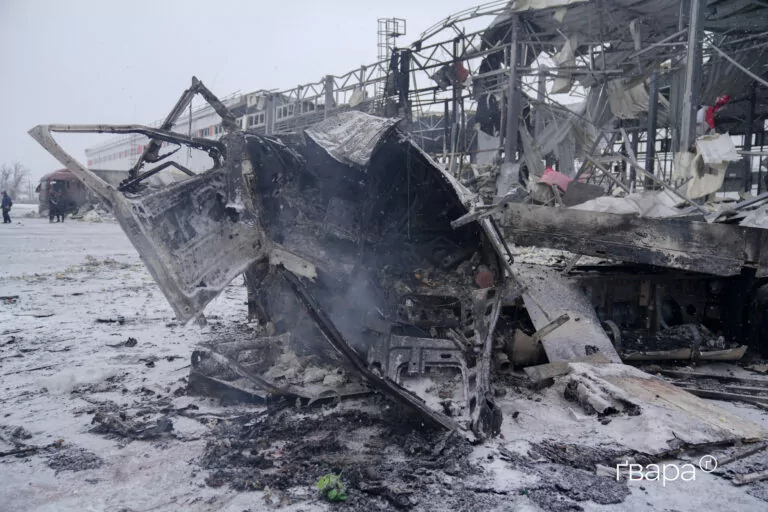 Після обстрілу «Нової пошти» на Харківщині екозбитки перевищили 120 тисяч грн