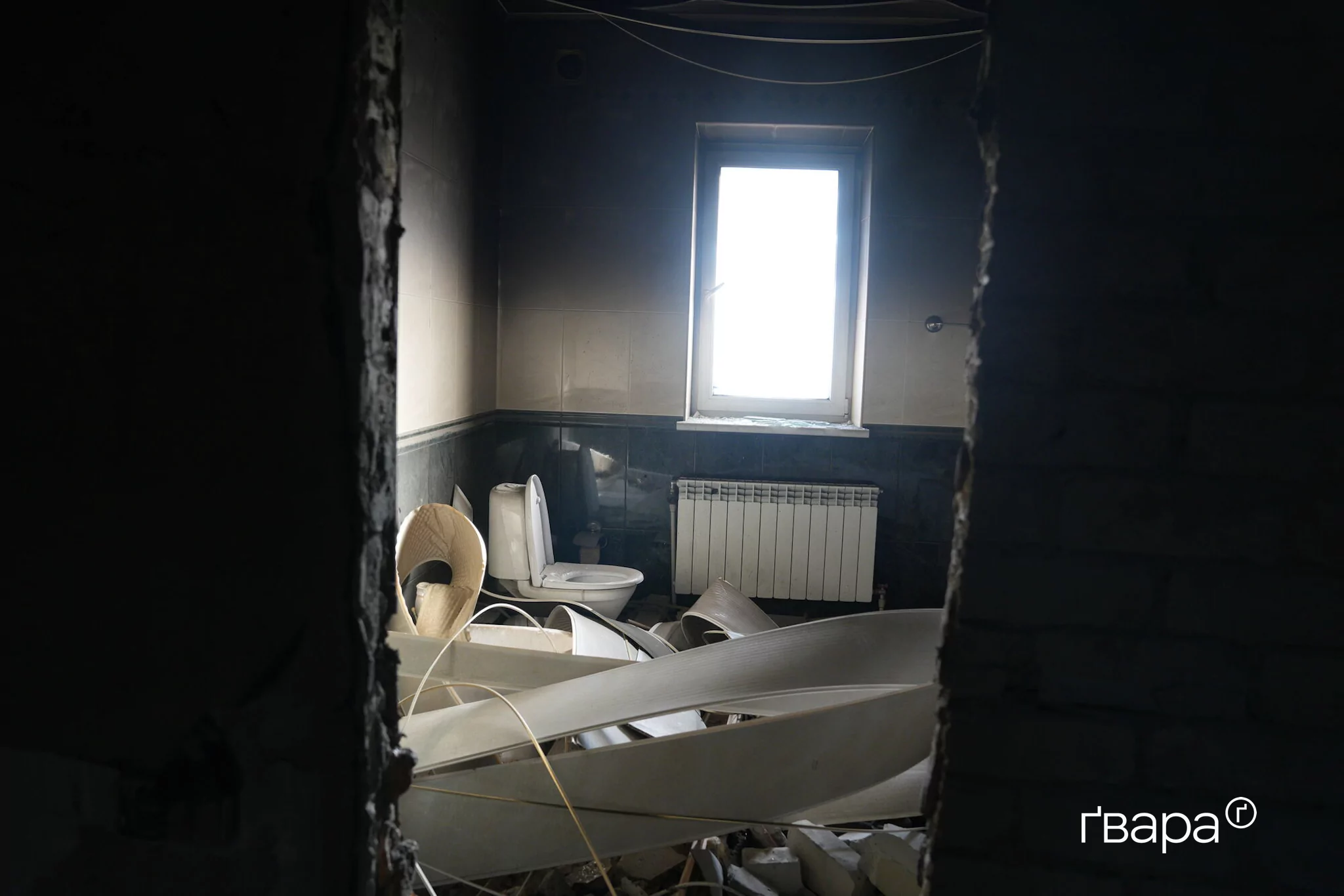 зображення до посту: Як виглядає будинок у Холодногірському районі, в який влучив російський дрон &mdash; фото