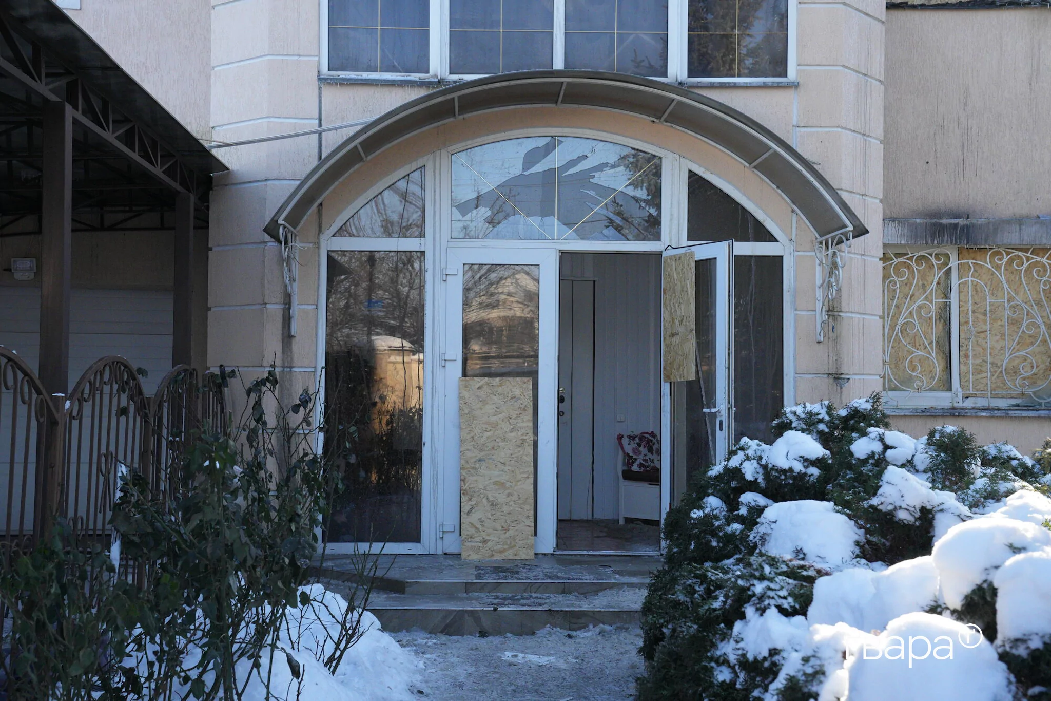 зображення до посту: Як виглядає будинок у Холодногірському районі, в який влучив російський дрон &mdash; фото