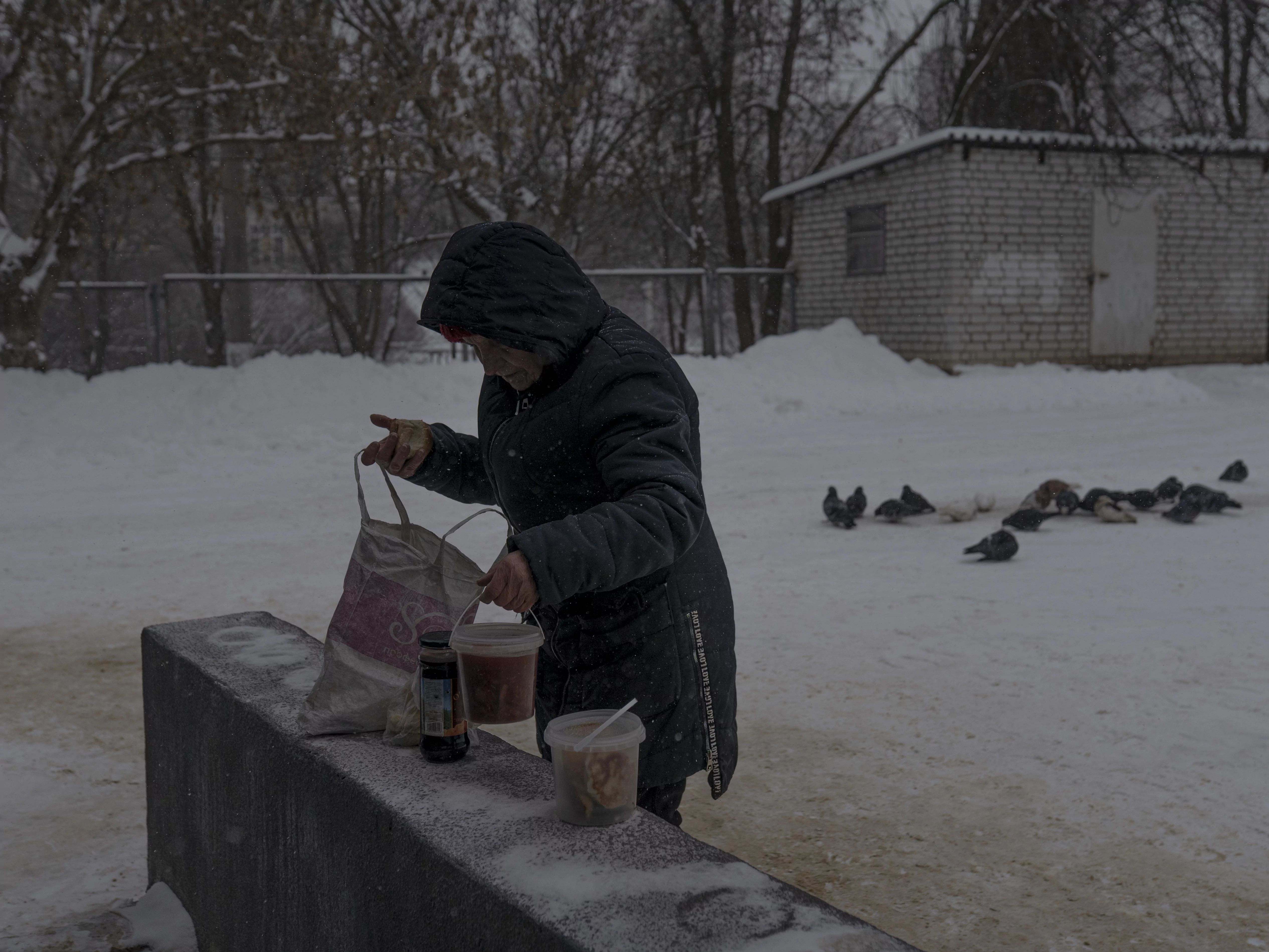 зображення до посту: До тисячі обідів щодня: як у Харкові працюють пункти безплатного харчування &mdash; ФОТО