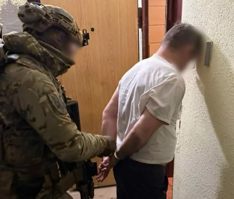 У Харкові викрили правоохоронця, якого підозрюють у «вирішенні питань» з ТЦК