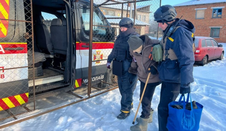 Рятувальники евакуювали двох людей із прифронтових населених пунктів Куп’янщини