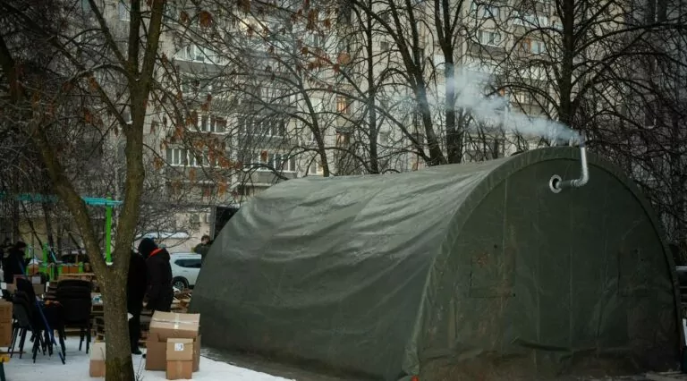 Ветерани та підрозділ «Кракен» відкрили пункти обігріву в Харкові