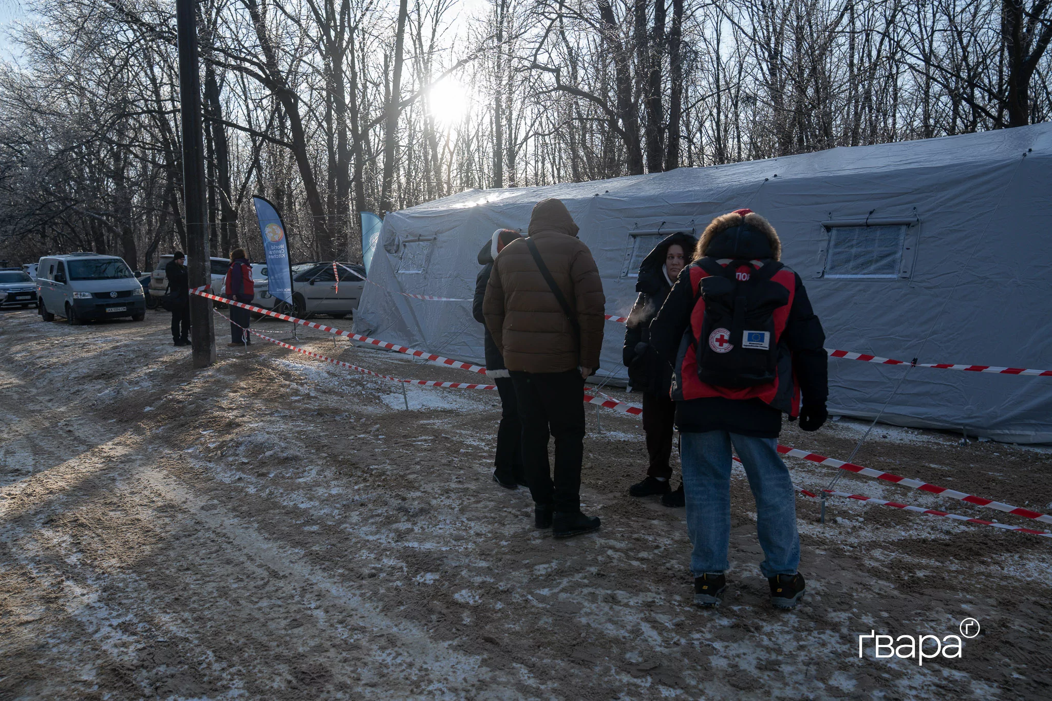 зображення до посту: У Харкові розгортають пункти обігріву після масованого обстрілу &mdash; фото