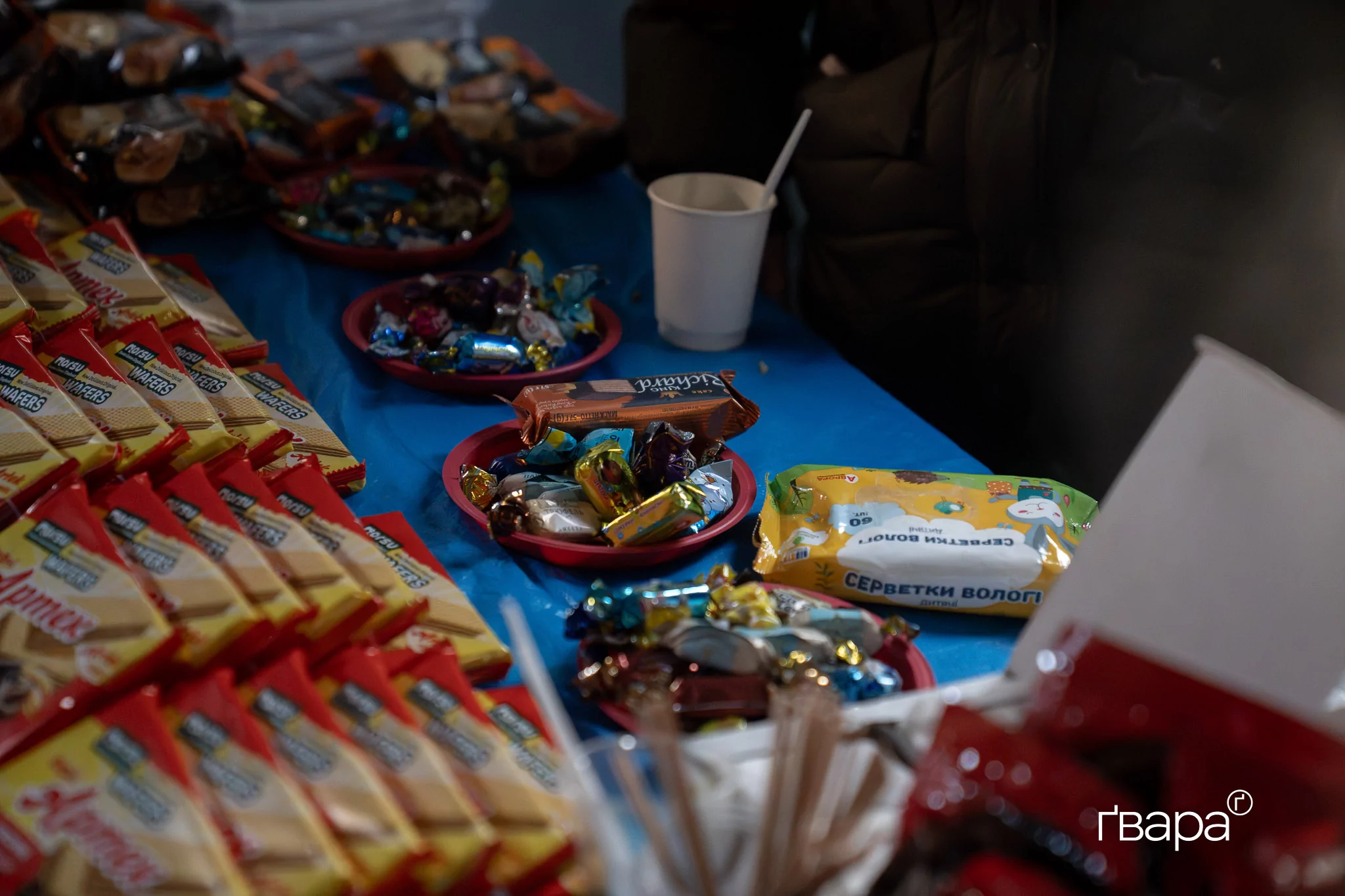 зображення до посту: У Харкові розгортають пункти обігріву після масованого обстрілу &mdash; фото