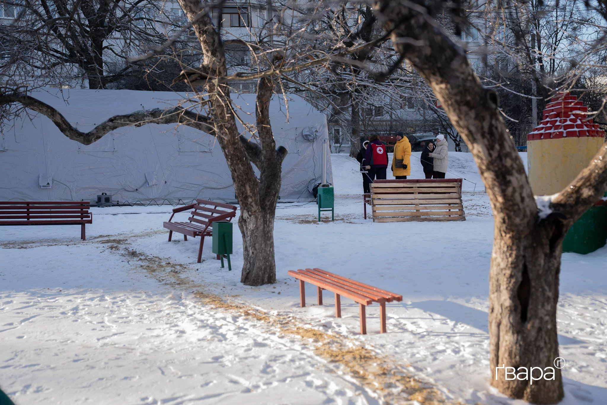 зображення до посту: У Харкові розгортають пункти обігріву після масованого обстрілу &mdash; фото