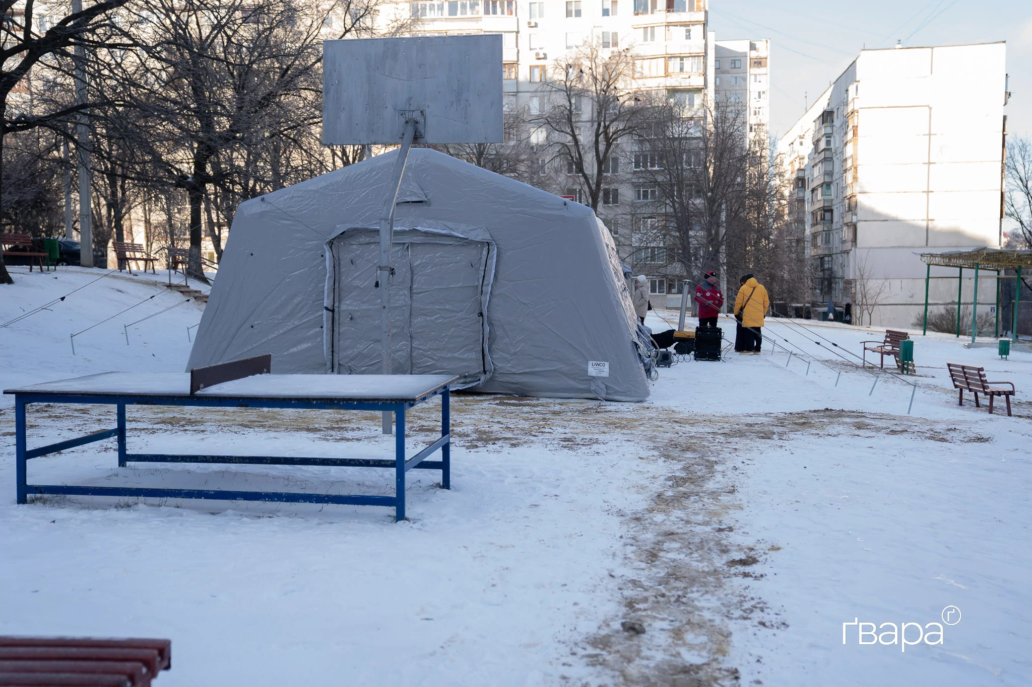 зображення до посту: У Харкові розгортають пункти обігріву після масованого обстрілу &mdash; фото