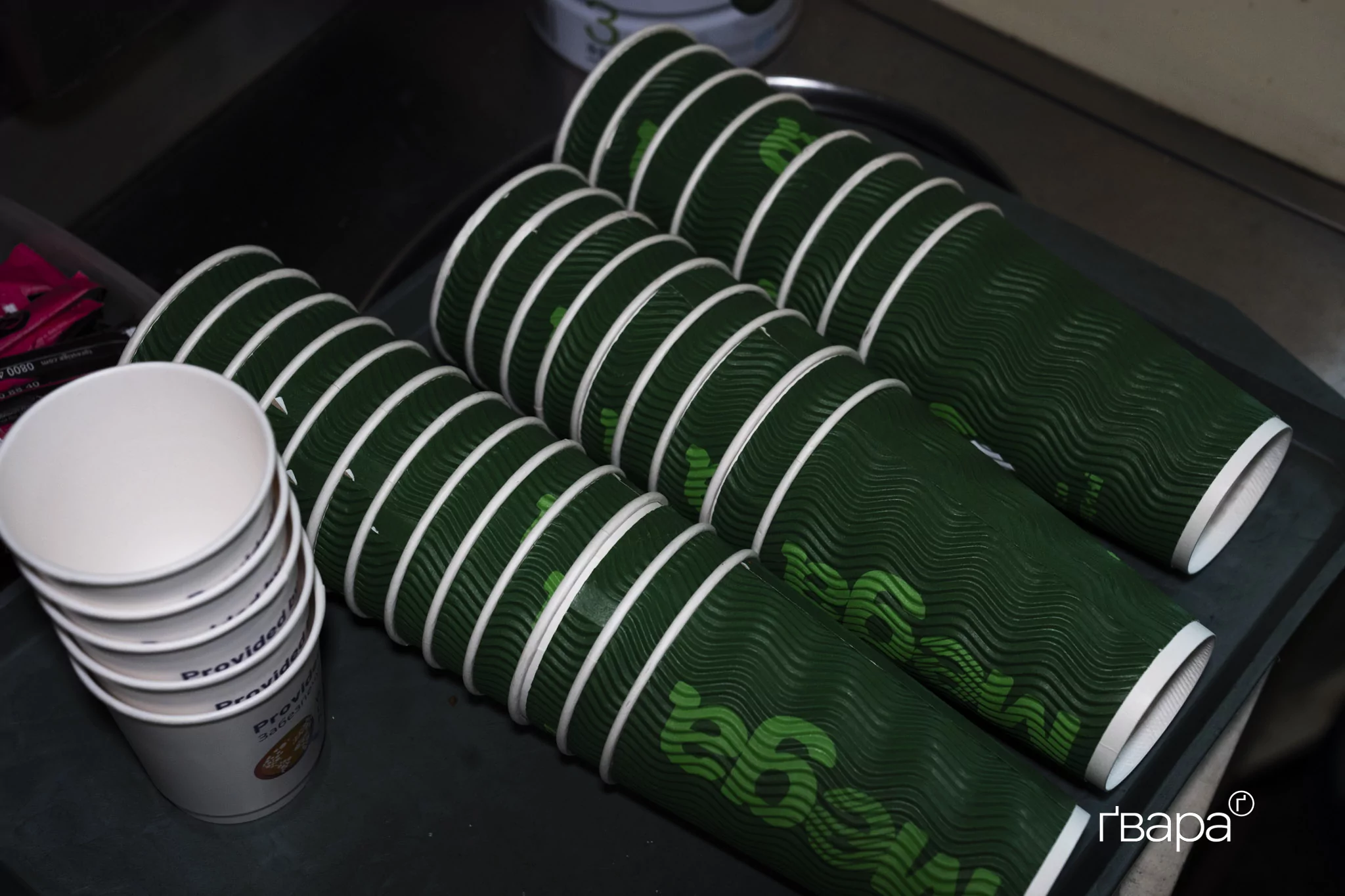 зображення до посту: Як у Харкові працюють вагони незламності &mdash; фото