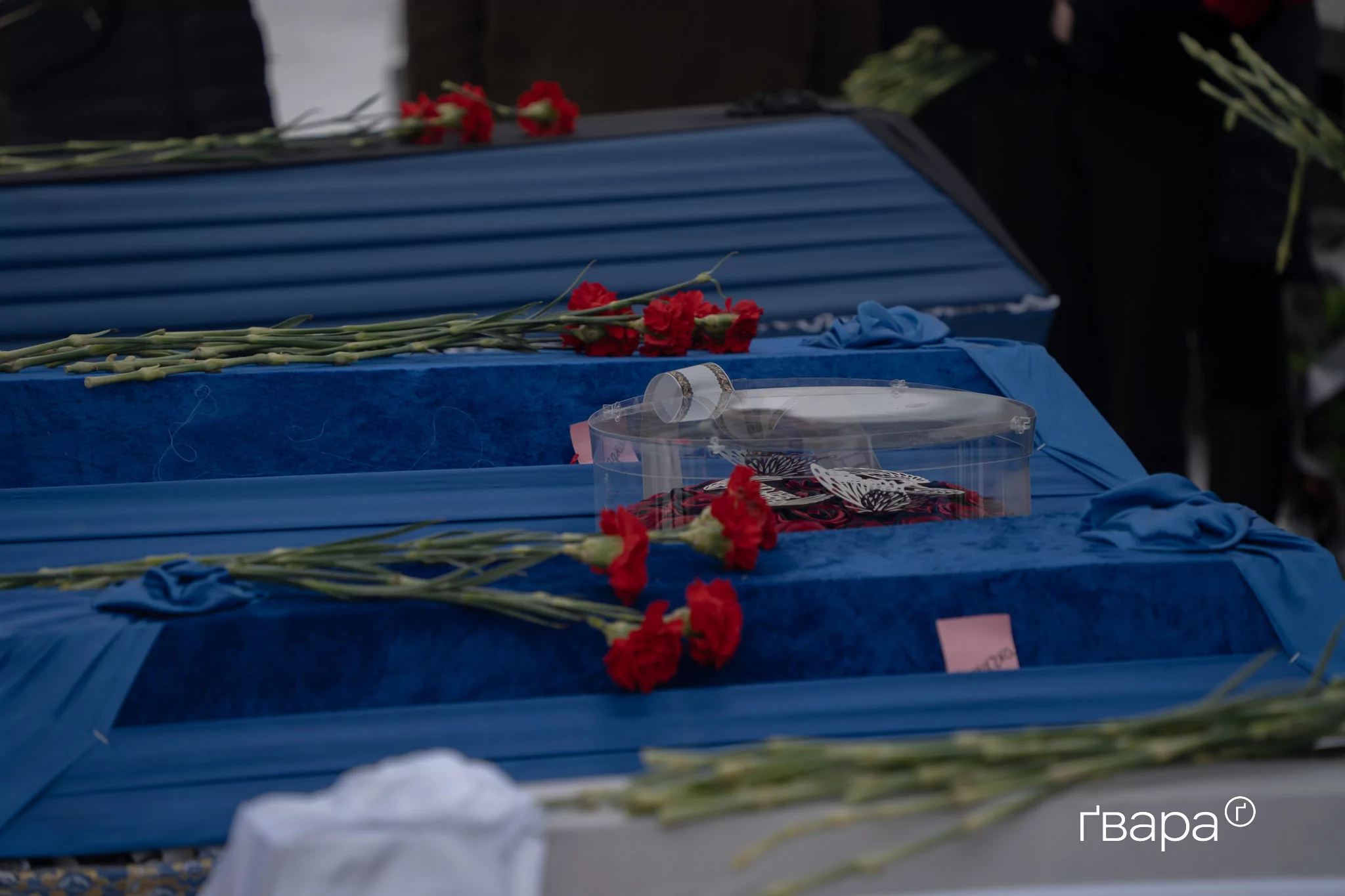 поховання батька та трьох дітей Богодухів