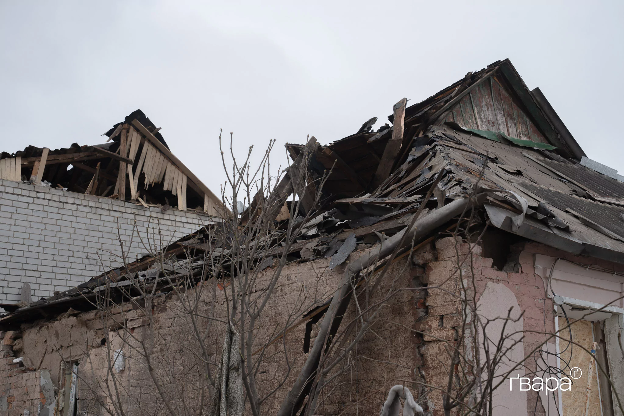зображення до посту: &laquo;Вийшли через вікно, бо все горіло&raquo;: як Харків пережив масовану атаку 26 лютого &mdash; фото