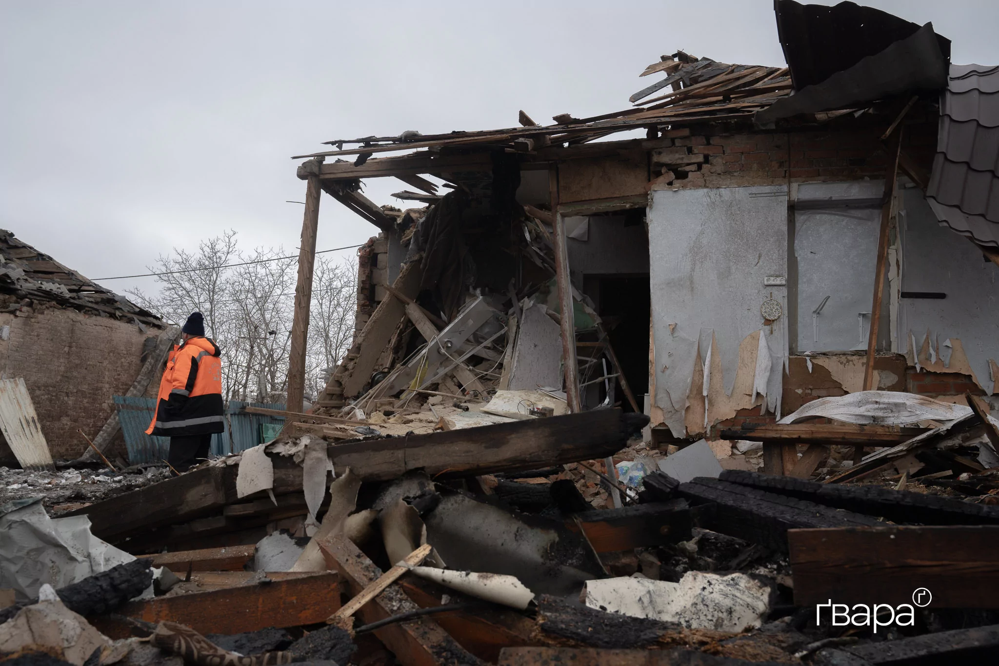 зображення до посту: &laquo;Вийшли через вікно, бо все горіло&raquo;: як Харків пережив масовану атаку 26 лютого &mdash; фото
