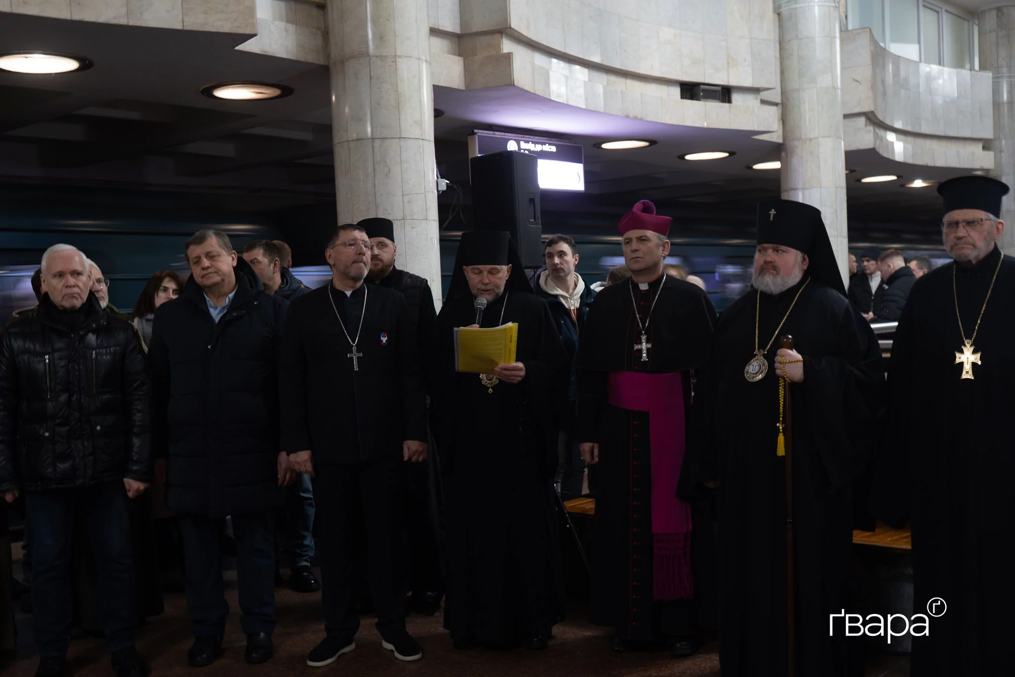 зображення до посту: Роковини вторгнення: у Харкові вшанували пам&rsquo;ять загиблих &mdash; фото