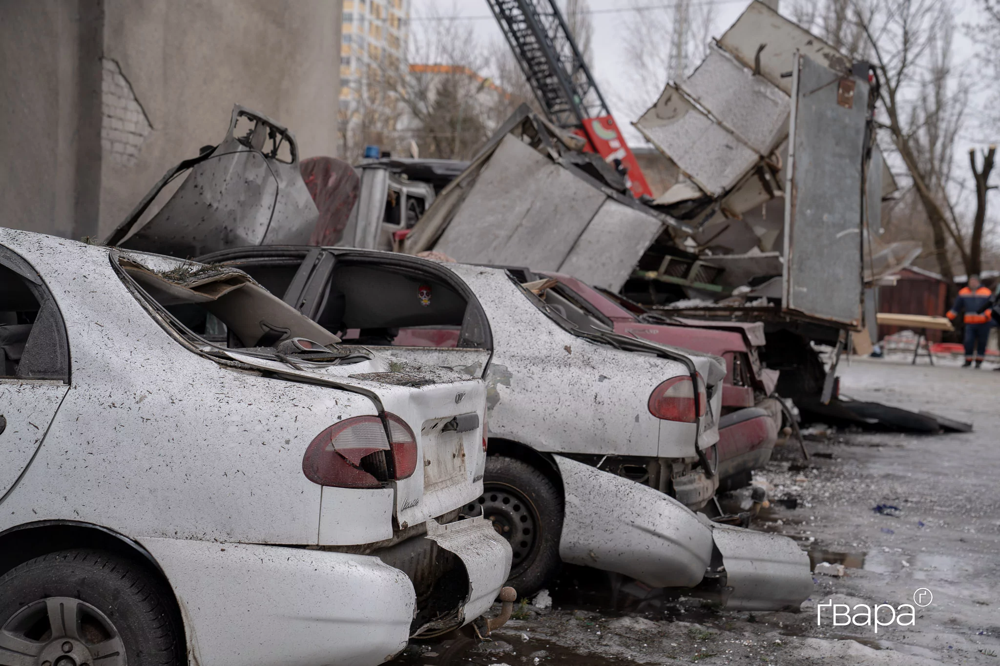 зображення до посту: &laquo;Вийшли через вікно, бо все горіло&raquo;: як Харків пережив масовану атаку 26 лютого &mdash; фото