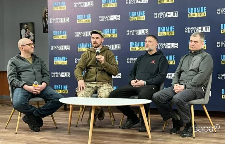 Військові прокоментували удари РФ FPV-дронами на оптоволокні по Харкову