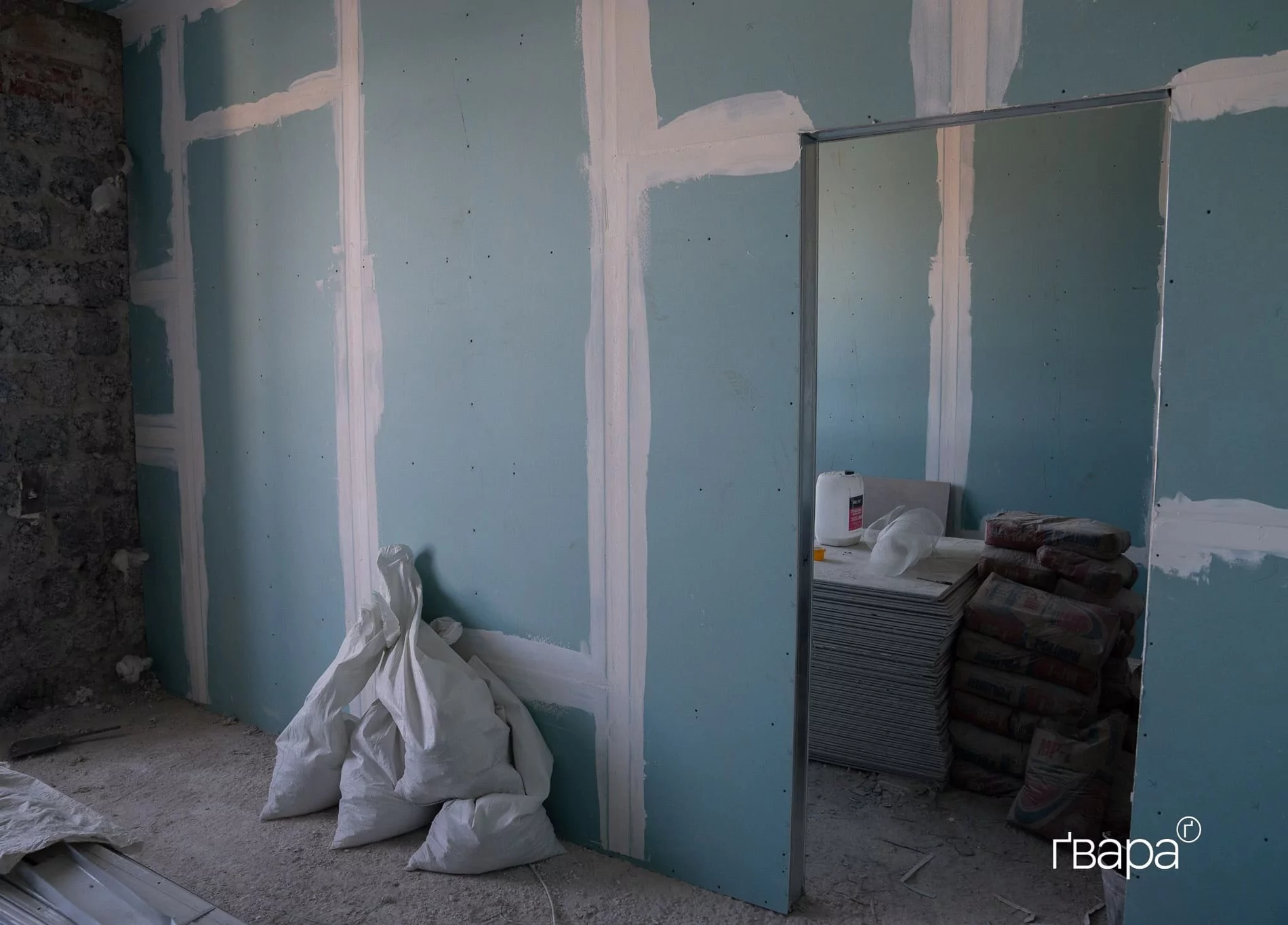 Гіпсокартонні перегородки в квартирі Олені