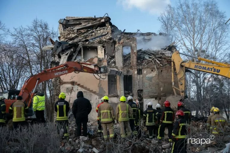 У Харкові завершили пошуково-рятувальні роботи на місці удару 7 березня