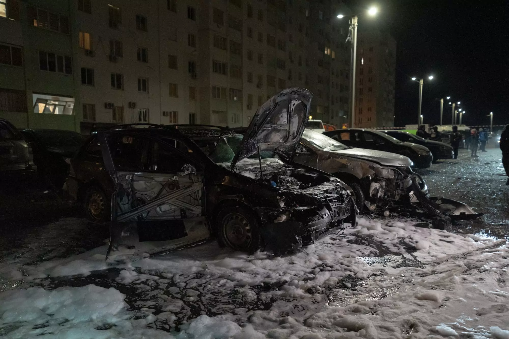 зображення до посту: &ldquo;What we repaired after previous time was blown out again.&rdquo; Russian attack on apartment building in Kharkiv injured 9, including 2 children (Photo)