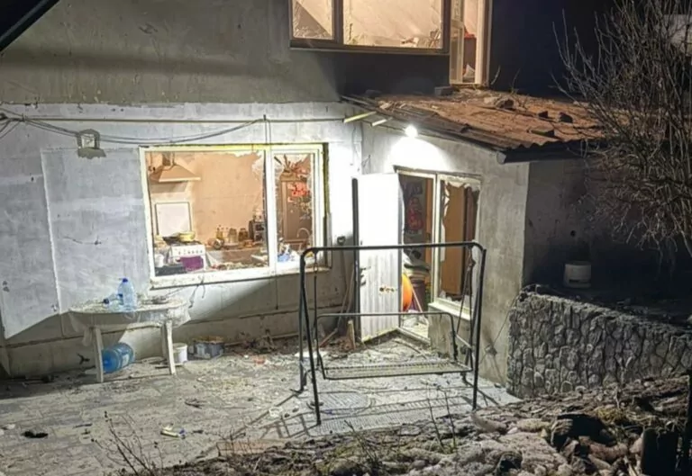 Внаслідок удару по Вільшанах на Харківщині постраждали троє людей