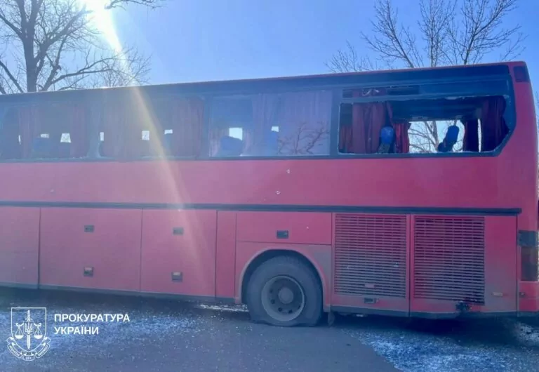 Russian missile hits near civilian bus in Kupiansk district, kills 3, injures 4 people