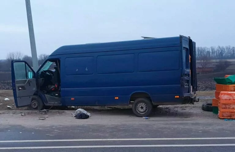 У ДТП на Харківщині загинув чоловік та постраждала жінка