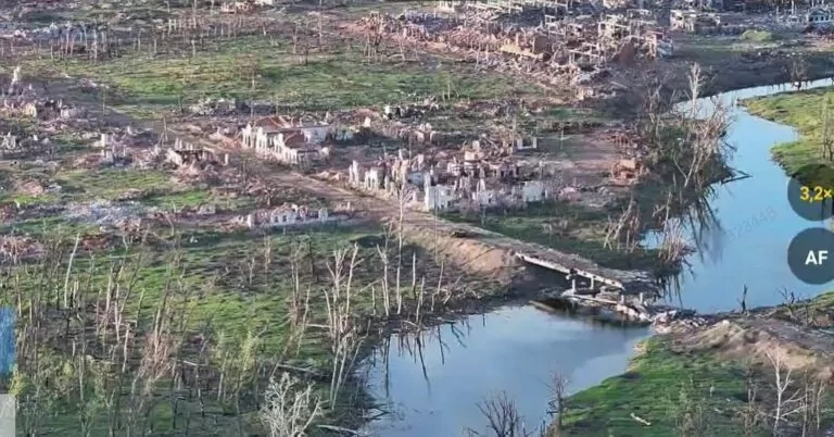‘Water is a death trap’ — Russians try to cross Vovcha river north of Kharkiv oblast