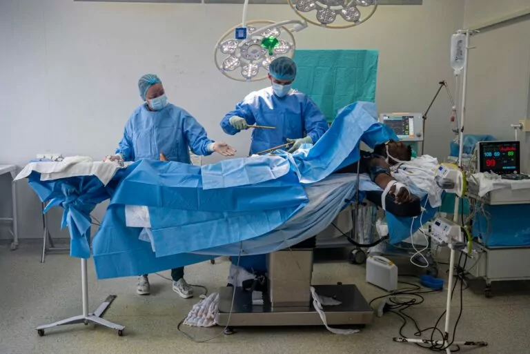 На Харківщині врятували іноземного добровольця з протитанковою гранатою в нозі