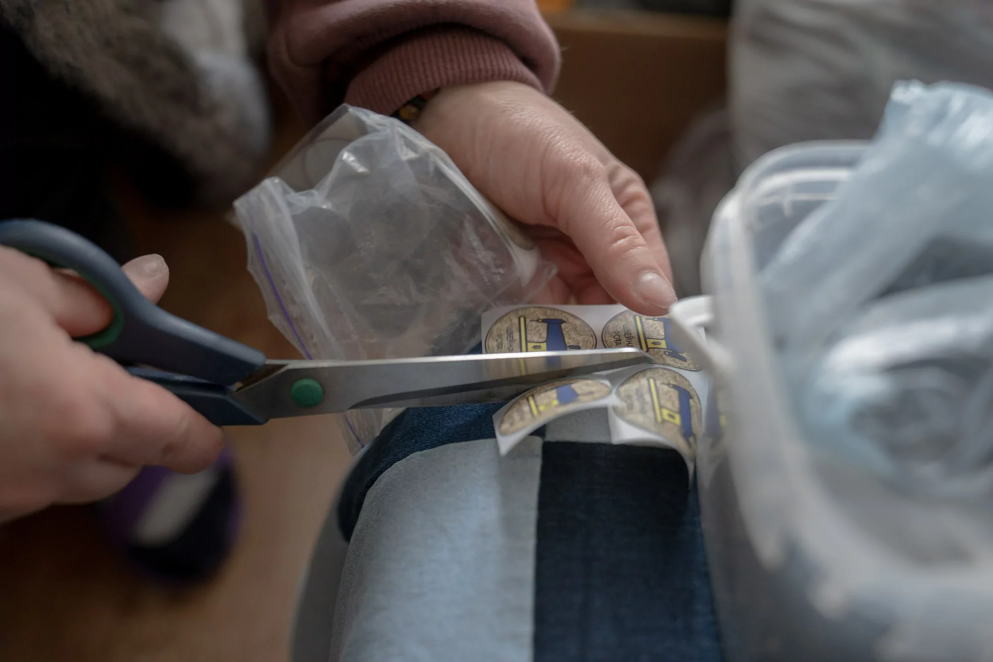 Thermal label with the Shveina Rota&rsquo;s logo