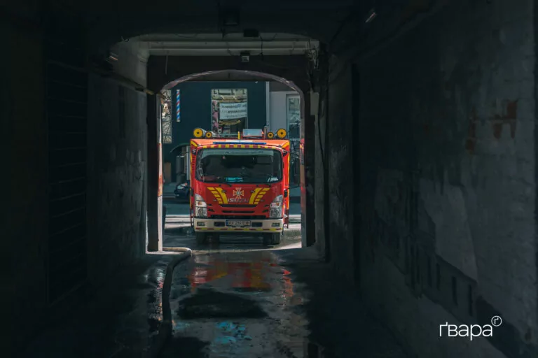 Росіяни вдарили по Харкову: є постраждалий