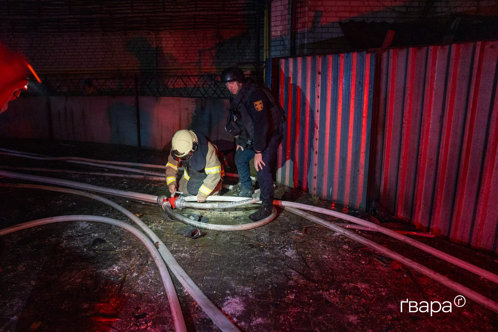 зображення до посту: Наслідки вечірнього удару по Основ&rsquo;янському району Харкова &mdash; фото