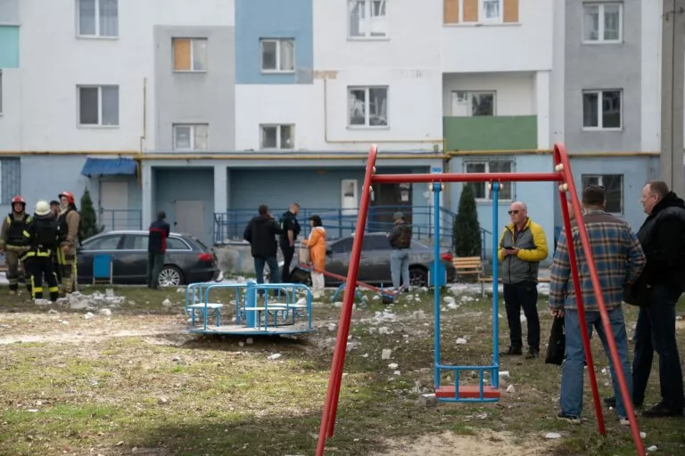 Russian drones 3 times attack Kyivskyi district of Kharkiv, injure at least 5 people (photos)