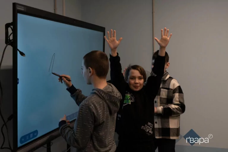 У Чугуєві відкрили дві підземні школи — фото