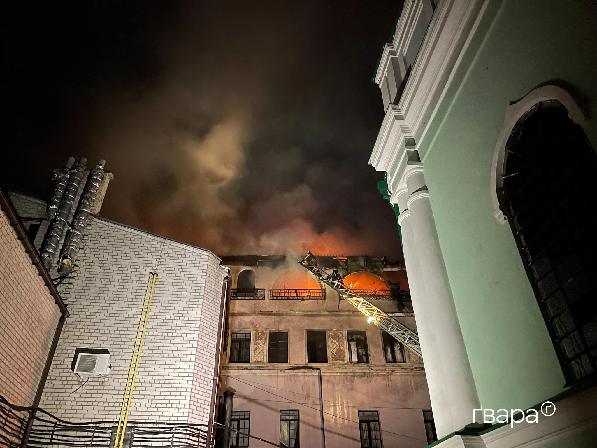 зображення до посту: Наслідки вечірнього удару по Основ&rsquo;янському району Харкова &mdash; фото