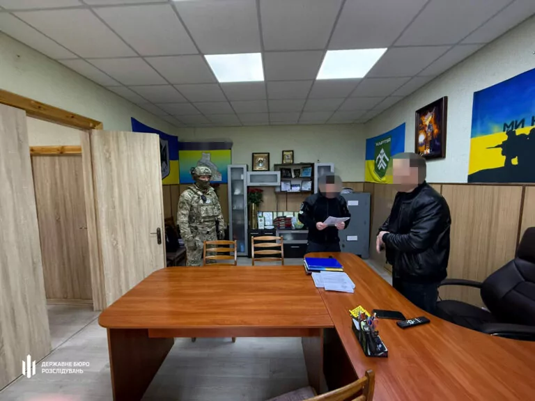 У Харкові шістьом військовим повідомили про підозру у катуванні цивільних — ДБР