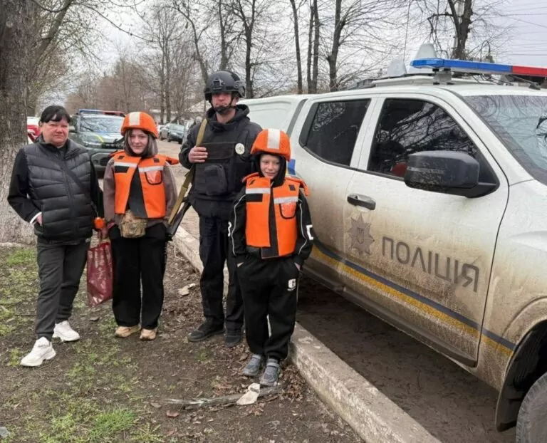 Із села на Куп’янщині евакуювали родину з дітьми