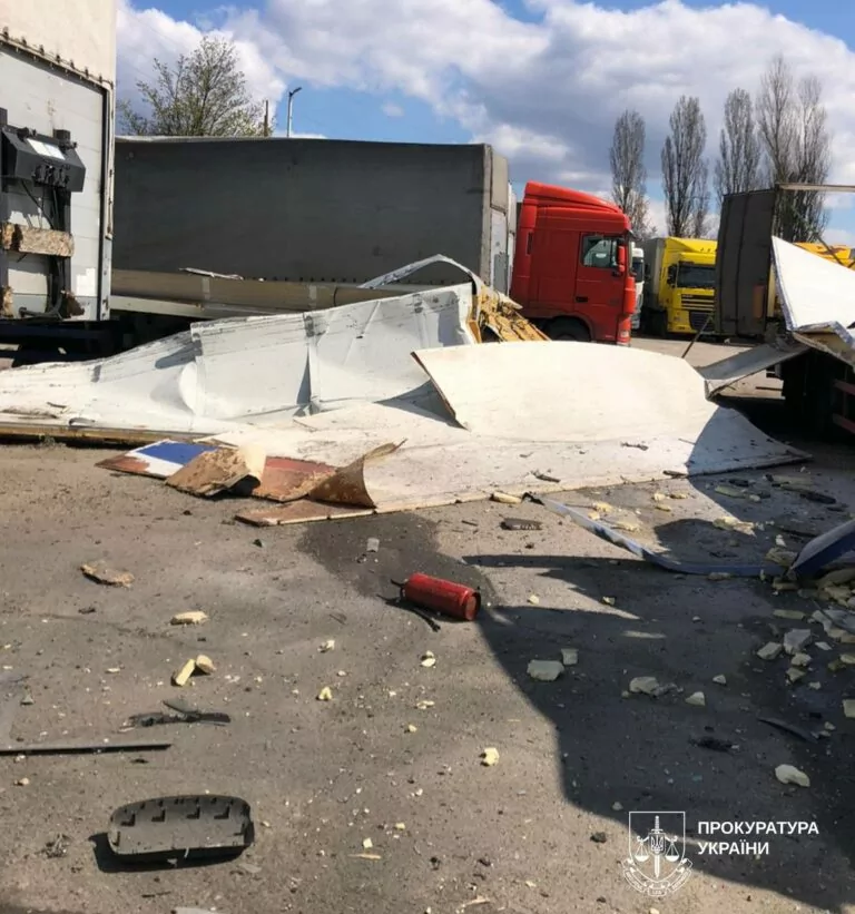 В Дергачах поранено четверо енергетиків через російську атаку