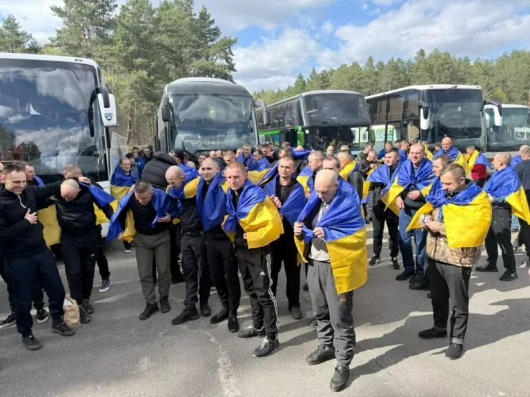 Ukraine returns 193 POWs from Russian captivity, Zelenskyy says